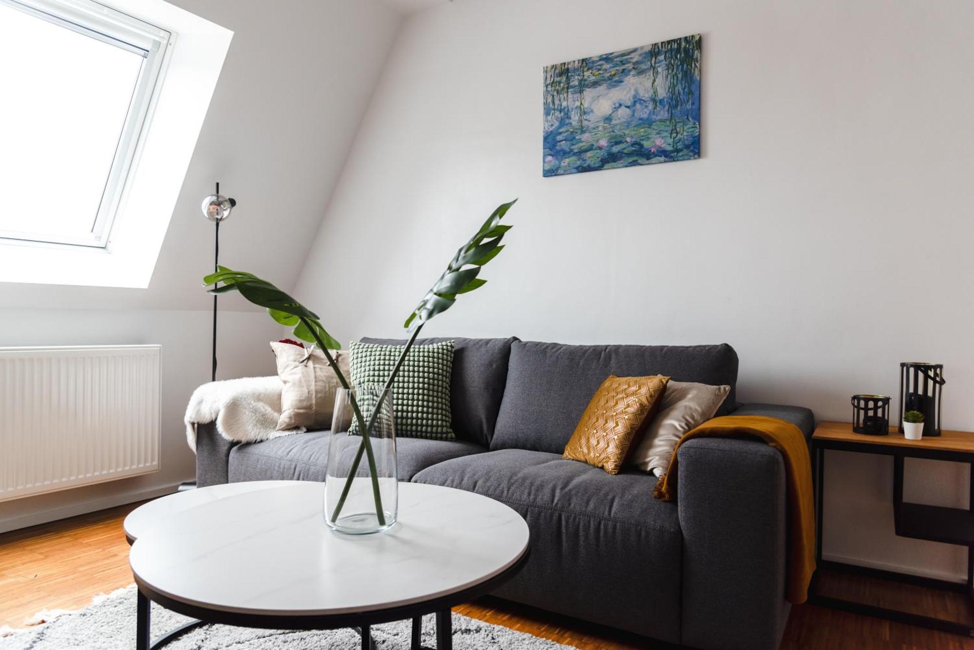 Hybrid Work-Play Retreat - 2Br, 1B Central Kreuzberg — Photos 1